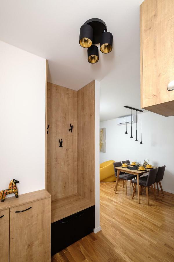 Studio Apartman Krila Wings- Parking In Garage Загреб Екстериор снимка