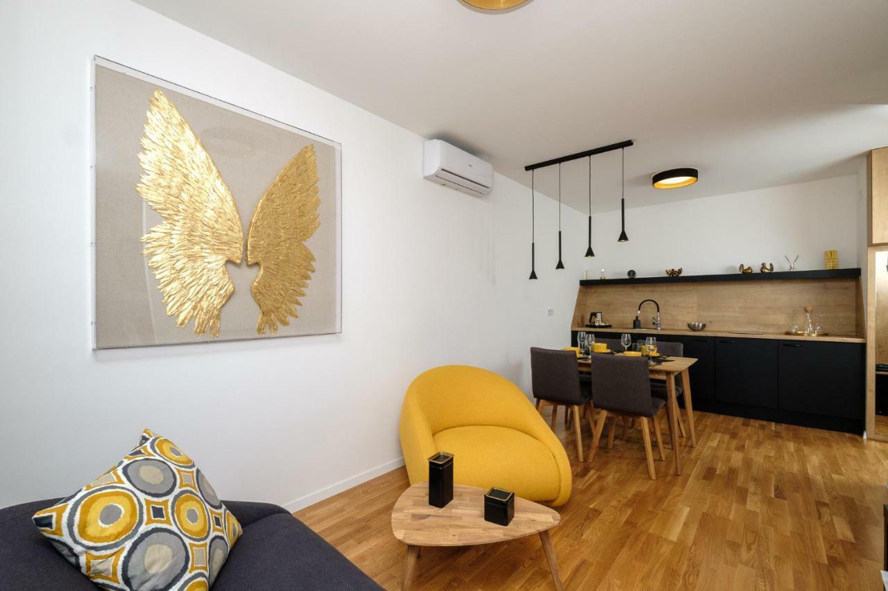 Studio Apartman Krila Wings- Parking In Garage Apartment Загреб Екстериор снимка