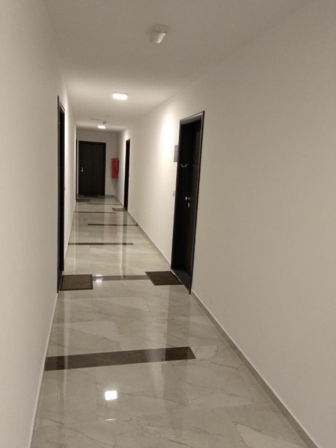 Studio Apartman Krila Wings- Parking In Garage Загреб Екстериор снимка